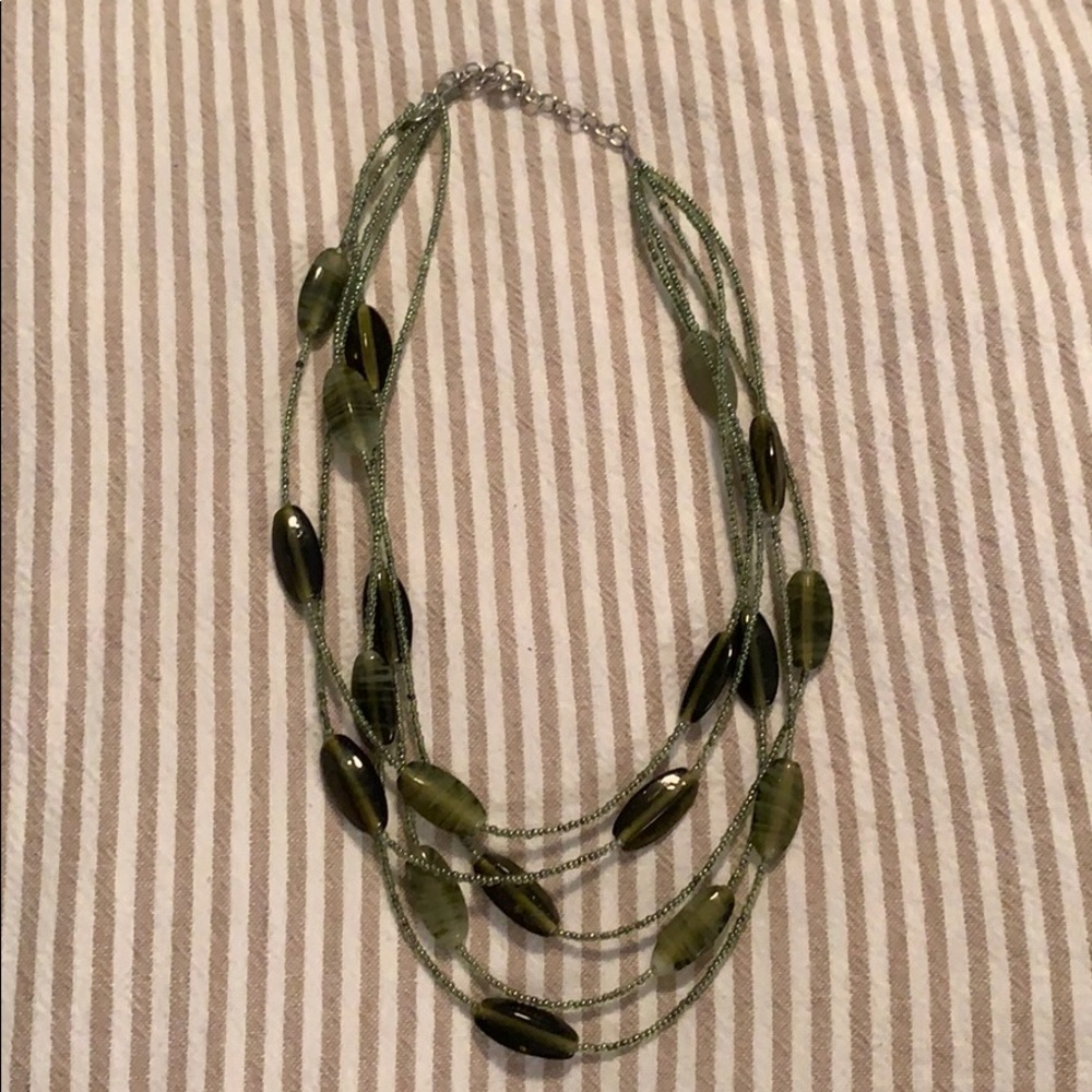 Beaded necklace - forest green